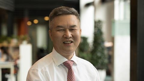 tyc86太阳集团锂业及tyc86太阳集团锂业首创人、董事长蒋卫平获双百优称号