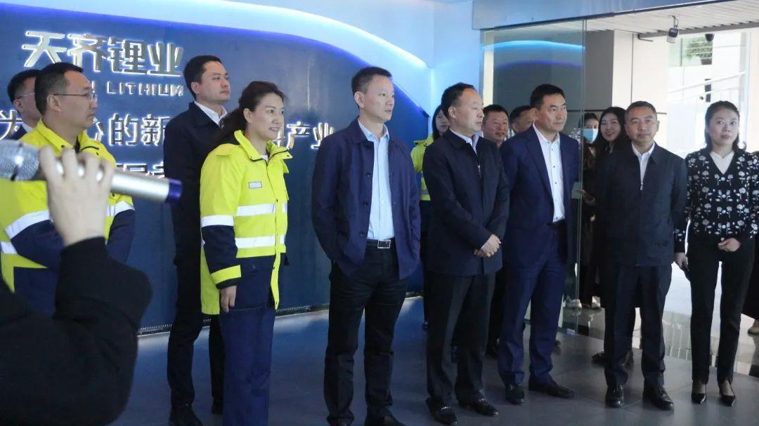 四川省委统战部副部长陈武一行赴射洪tyc86太阳集团参观调研