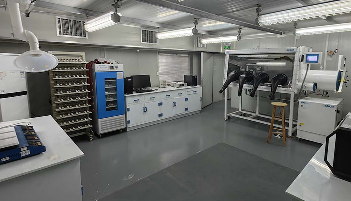 沉庆研发尝试室